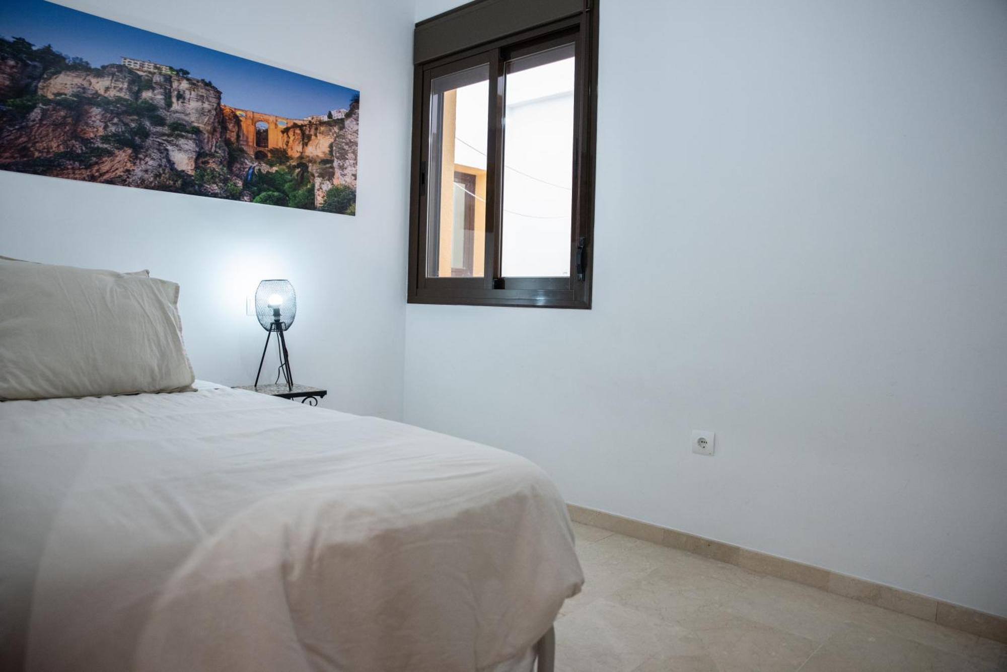 Atenea Centro Con Garaje Gratuito Apartment