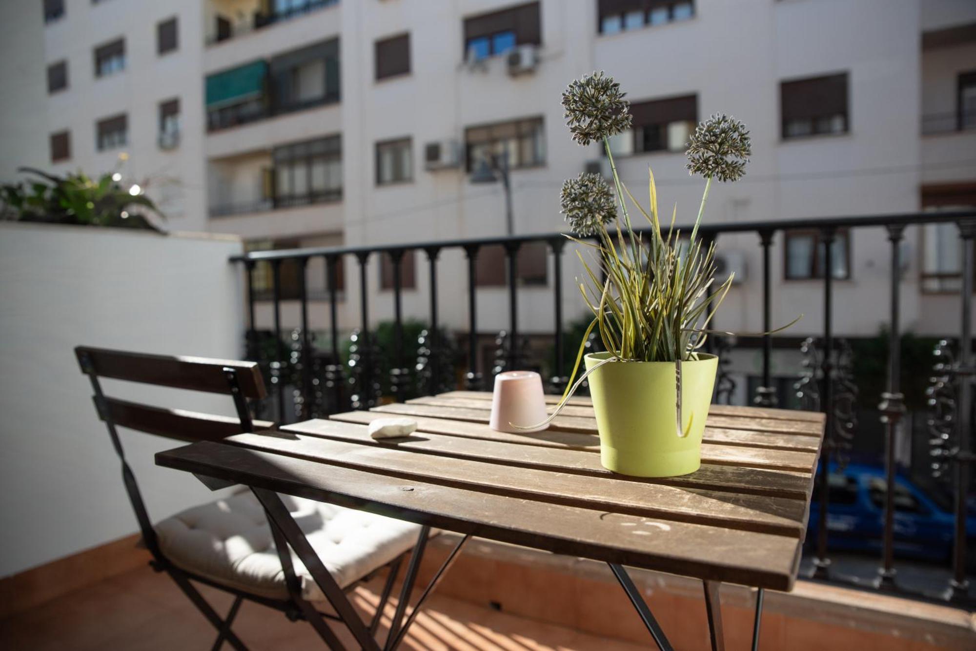 Atenea Centro Con Garaje Gratuito Apartment *